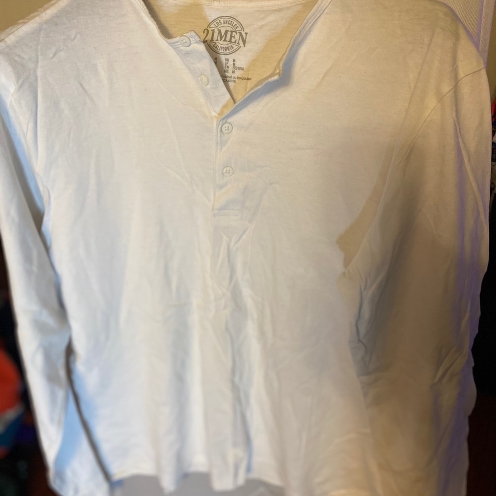 21 Men white shirt
